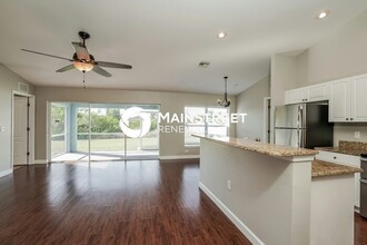 1504 NE 36th St in Cape Coral, FL - Foto de edificio - Building Photo
