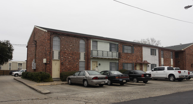 Le Petit Carre in Metairie, LA - Foto de edificio - Building Photo