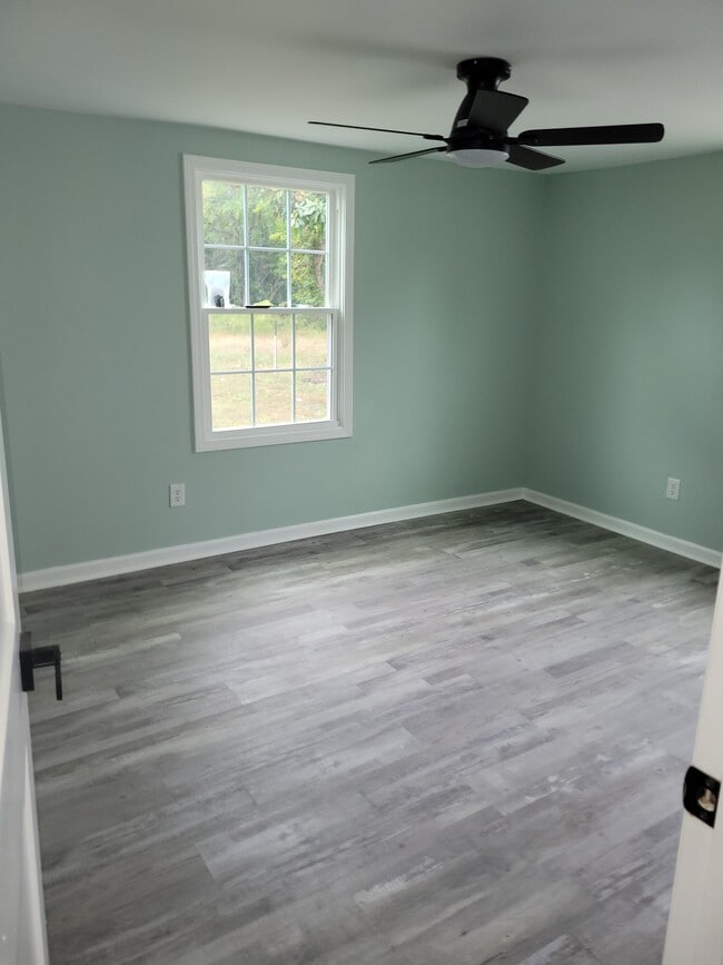 232 Fulcher Landing Rd in Sneads Ferry, NC - Building Photo - Building Photo