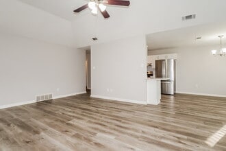 7931 Claredale Dr, Unit D in Bartlett, TN - Building Photo - Building Photo