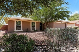 7648 S Danforth Ave in Tucson, AZ - Building Photo - Building Photo