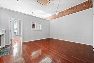 169 Beacon St, Unit #14 in Boston, MA - Building Photo - Building Photo