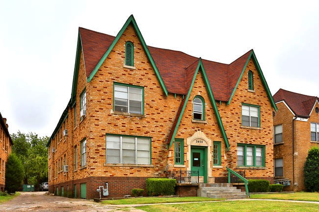 3400 N Robinson Ave in Oklahoma City, OK - Foto de edificio - Building Photo