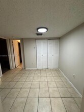 7160 NW 179th St in Hialeah, FL - Building Photo - Building Photo