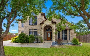 607 Hilltop Dr in Murphy, TX - Building Photo - Building Photo