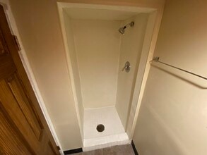 1011 Fremont St, Unit 102 in Manhattan, KS - Building Photo - Building Photo