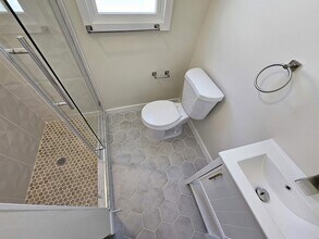 244 Centre Ave in Secaucus, NJ - Building Photo - Building Photo