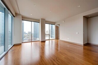 1600 Post Oak Blvd in Houston, TX - Building Photo - Building Photo