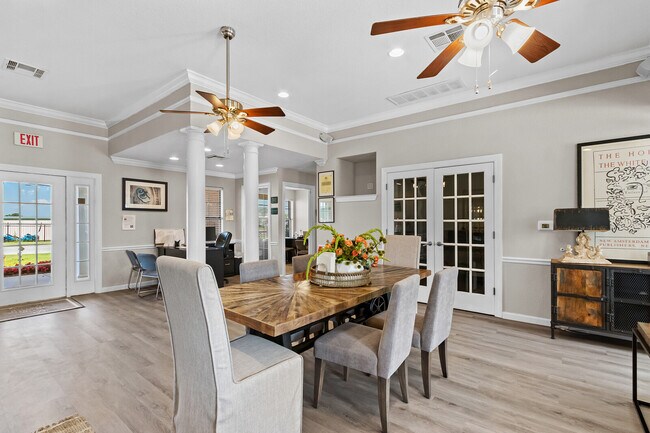 The Heights on Oak in Springdale, AR - Foto de edificio - Building Photo