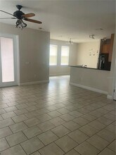 322 Dundee Dr in Poinciana, FL - Building Photo - Building Photo