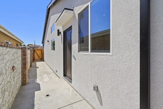 7906 Oakdale Ave, Unit ADU in Winnetka, CA - Foto de edificio - Building Photo