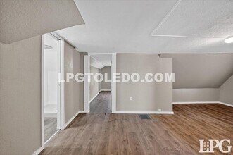 3905 Peru St in Toledo, OH - Building Photo - Building Photo