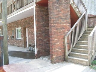 E Route 10 in Pineville, WV - Foto de edificio - Building Photo
