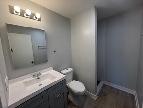 1000 E Orchard St in Mundelein, IL - Building Photo - Building Photo