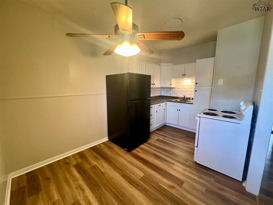 3201 Southwest Dr in Wichita Falls, TX - Building Photo