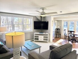 10 Windward Ln in Arundel, ME - Building Photo