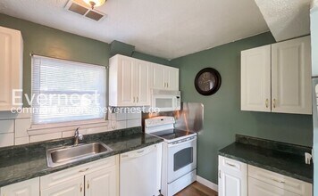 3966 N Quail Ln in Chattanooga, TN - Building Photo - Building Photo