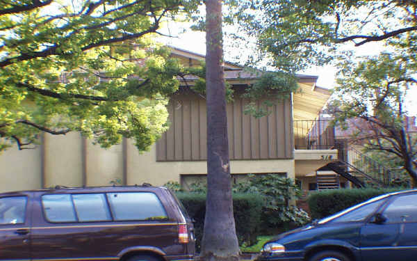 518 E Washington Blvd in Pasadena, CA - Building Photo - Building Photo