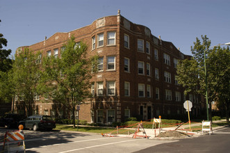 1901-1909 W Granville Ave in Chicago, IL - Building Photo - Building Photo