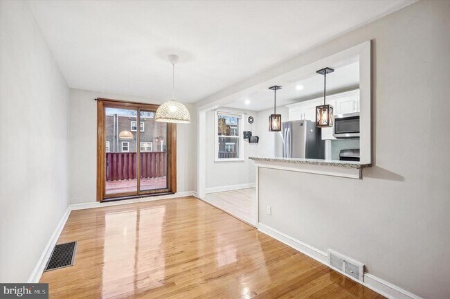 650 Magnolia Ave in Glenolden, PA - Building Photo - Building Photo