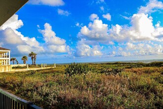 4908 Gulf Blvd in South Padre Island, TX - Building Photo - Building Photo