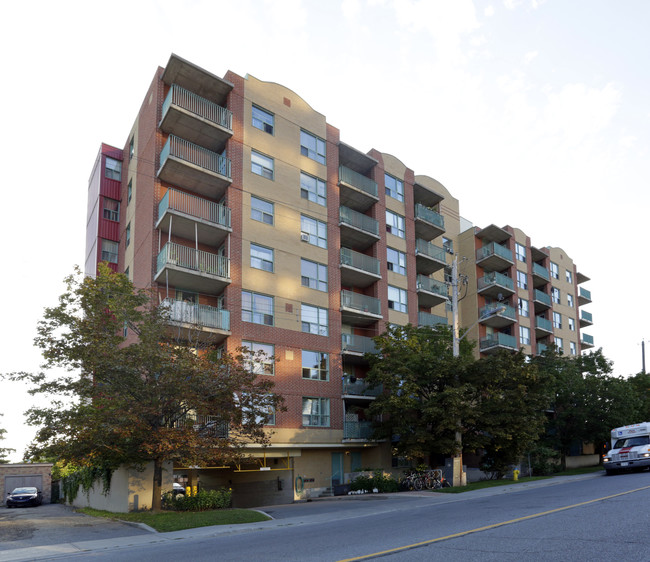 151 Parkdale Ave in Ottawa, ON - Building Photo - Primary Photo