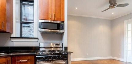 290 W 12th St, Unit 3A in New York, NY - Building Photo - Building Photo