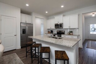 Twin Oaks Townhomes in Madison, AL - Building Photo