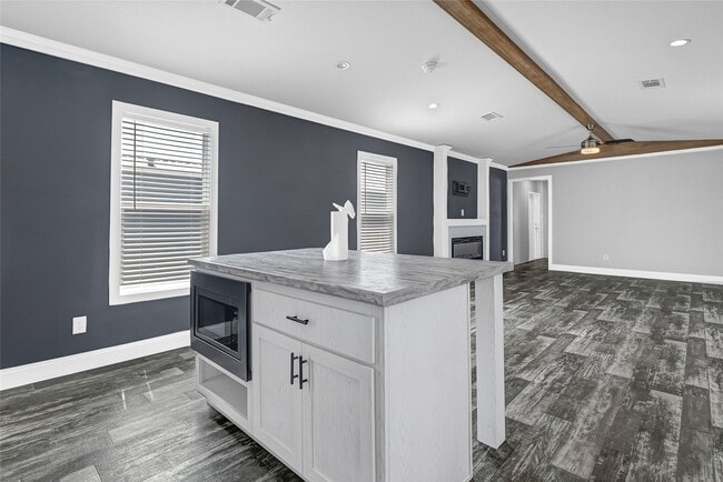 127 Lear Ln in Pearland, TX - Building Photo - Building Photo