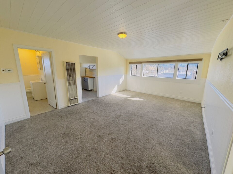 830 Fifth Ave in San Rafael, CA - Building Photo