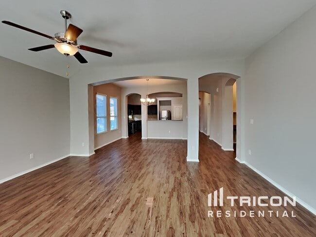 1937 Briar Grove Dr in Conroe, TX - Building Photo - Building Photo