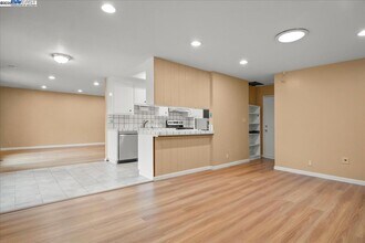 1043 Bonner Ave in Fremont, CA - Building Photo - Building Photo