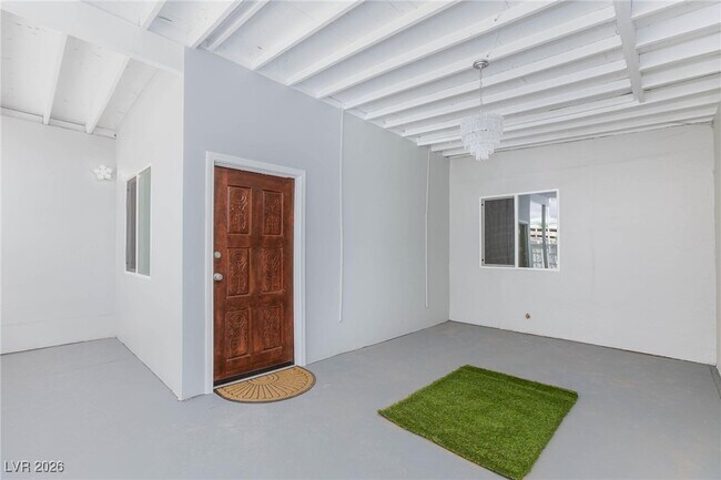 3008 Lawndale St in Las Vegas, NV - Building Photo - Building Photo