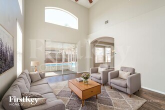 4701 Hunts Ct in Plant City, FL - Foto de edificio - Building Photo