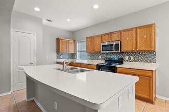 7107 Matlock Meadow Ct in Arlington, TX - Building Photo - Building Photo