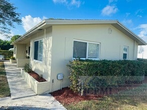 801 NW 5th Ave in Boynton Beach, FL - Building Photo - Building Photo