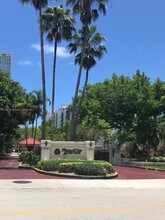 17011 N Bay Rd in Sunny Isles Beach, FL - Building Photo - Building Photo