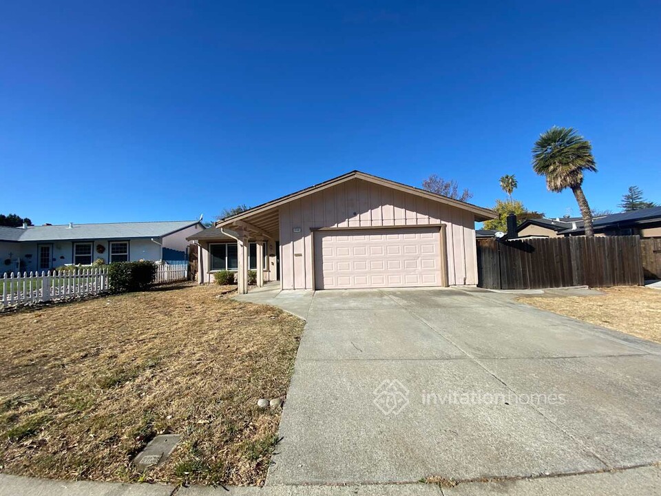 3122 Van Buren Pl in Antioch, CA - Building Photo