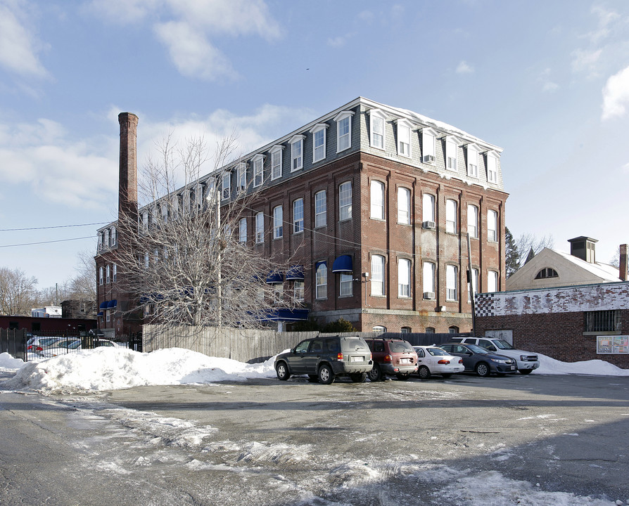 Willow Loft Apartments in Fitchburg, MA - Building Photo