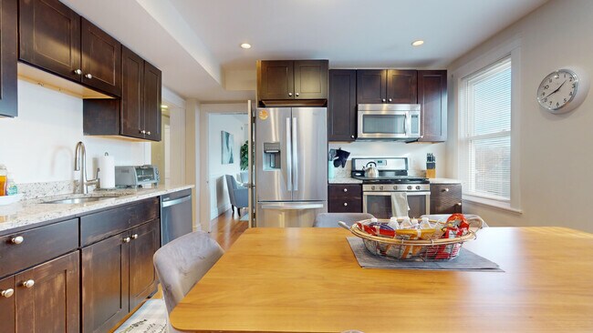 30 Clay St, Unit 3