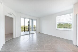 14121 Heritage Landing Blvd in Punta Gorda, FL - Foto de edificio - Building Photo