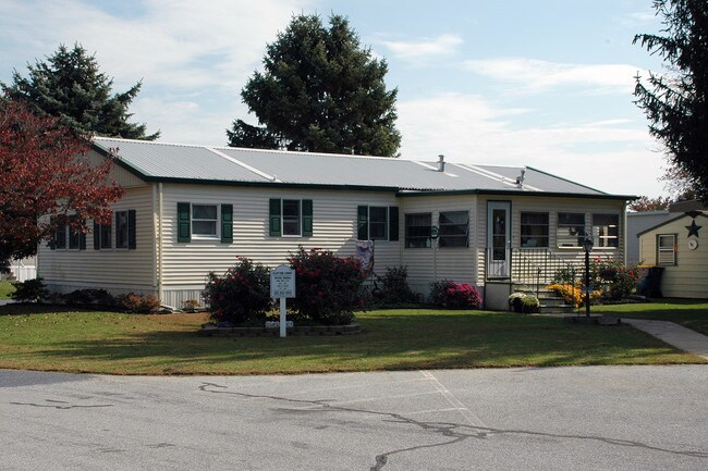 Clayton Court in Clayton, DE - Foto de edificio - Building Photo