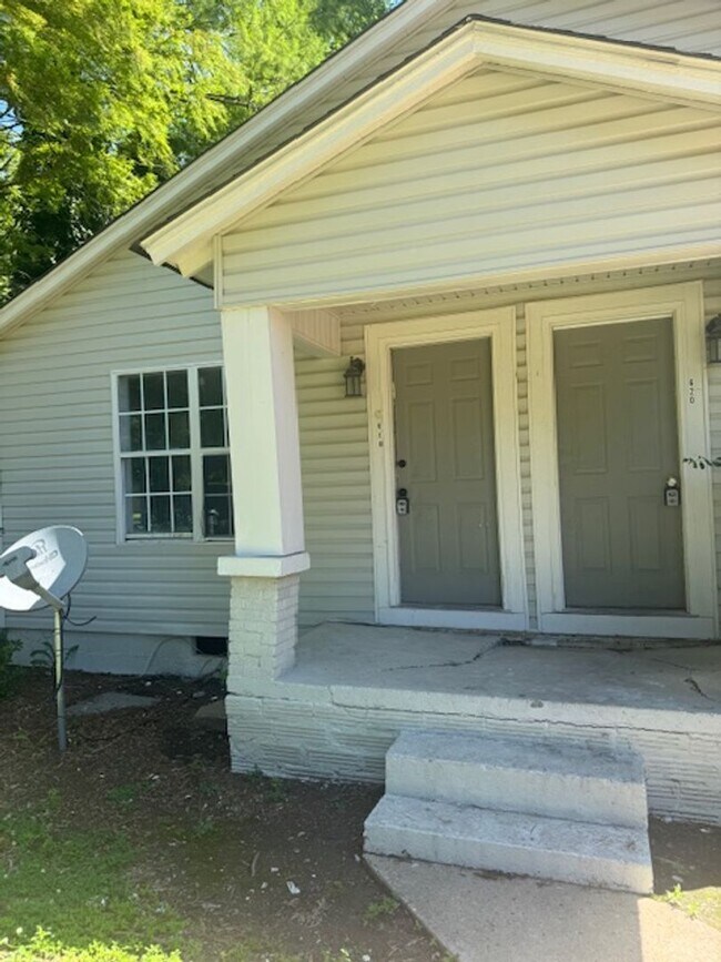 property at 618 N Bayou Ave