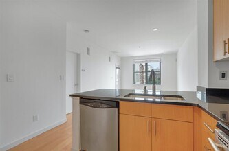 26 Ave at Port Imperial in West New York, NJ - Building Photo - Building Photo