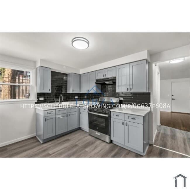 3119 W Wabansia Ave in Chicago, IL - Building Photo - Building Photo