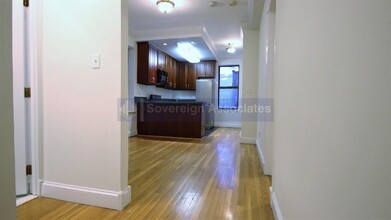 220 W 104th St in New York, NY - Building Photo - Building Photo