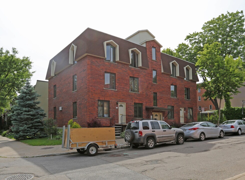 800-814 Dominion in Montréal, QC - Building Photo