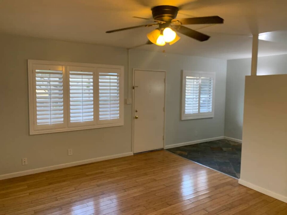2172 West St in Redding, CA - Building Photo