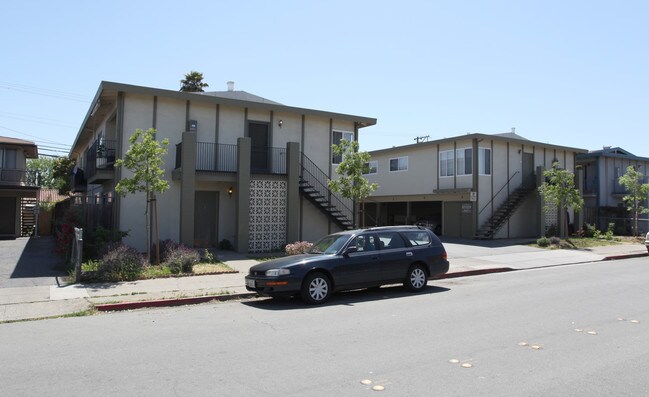 3242-3248 Rolison Rd in Redwood City, CA - Foto de edificio - Building Photo