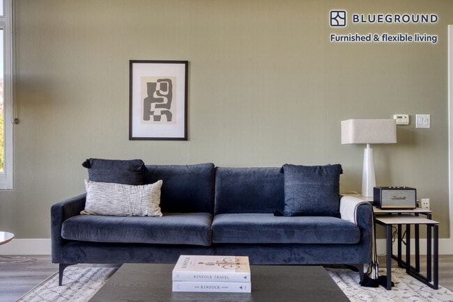 2400 W El Camino Real in Mountain View, CA - Building Photo - Building Photo